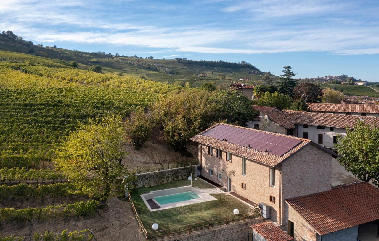 Borgo Roggeri - Country House Nelle Langhe La Morra Eksteriør billede